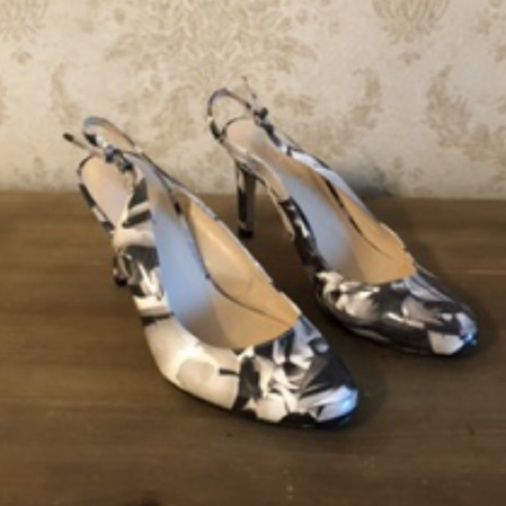 Nine West patent slingback